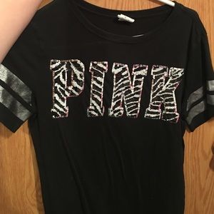 PINK VS short sleeve shirt