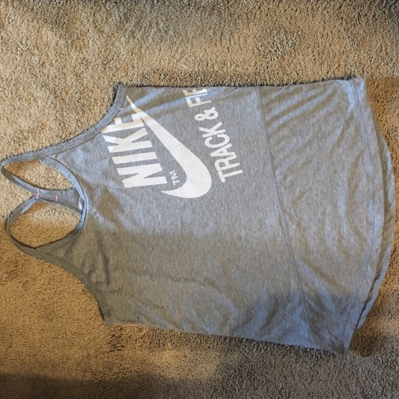 Nike workout tank