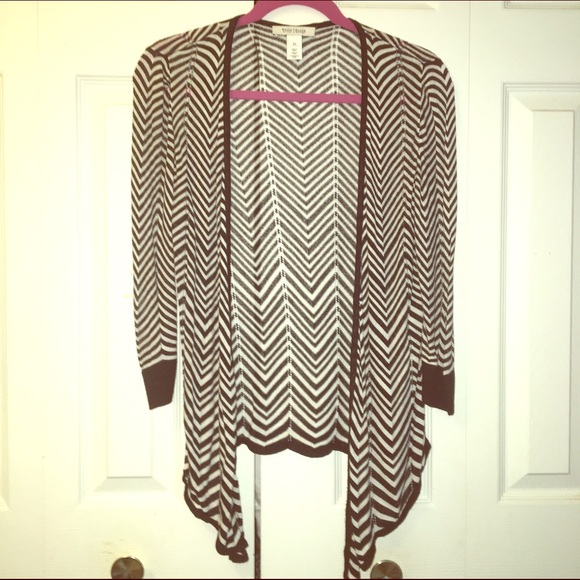 White House Black Market super classy Cardigan