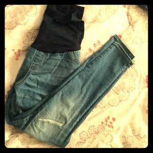 Maternity jeggings.
