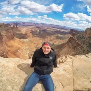 Meet your Posher, Andrew