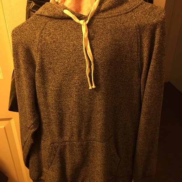 Grey sweatshirt - Picture 1 of 2