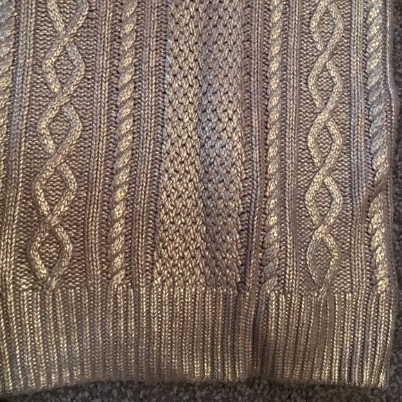 Michael kors gold sweater - Picture 4 of 4