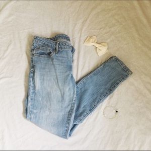 Light Wash Low-rise Skinny Jeans