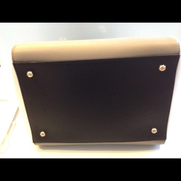 Givenchy HDG Top Handle Crossbody Bag - Picture 4 of 4