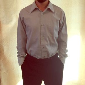 Apt. 9 Button down dress shirt. Modern fit