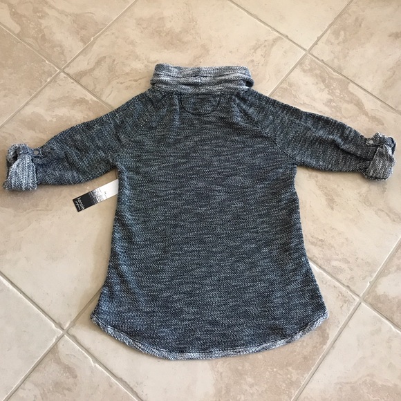 Kensie Performance top. - Picture 2 of 4