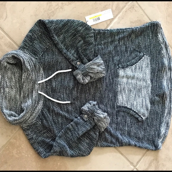 Kensie Performance top. - Picture 4 of 4