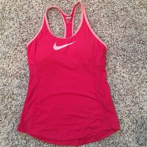 Nike Fit Dry workout top