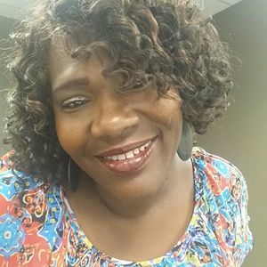 Meet your Posher, Rhonda