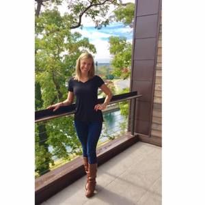 Meet your Posher, Jennifer