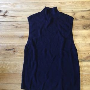Forever21 sleeveless sweater, M