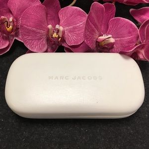 Marc Jacobs sunglasses case