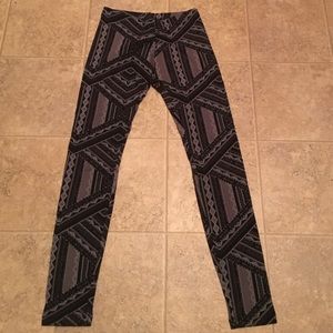 Charlotte Russe Leggings size small