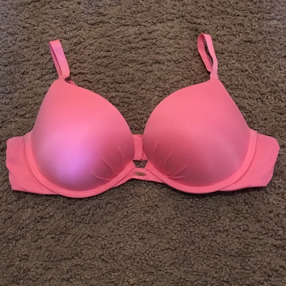 SOLD ✨ VS Fabulous Push Up