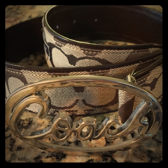 Coach signature belt with emblem buckle