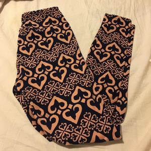 Lularoe buttery soft leggings OS