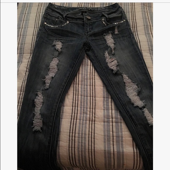 Jeans - Picture 2 of 3