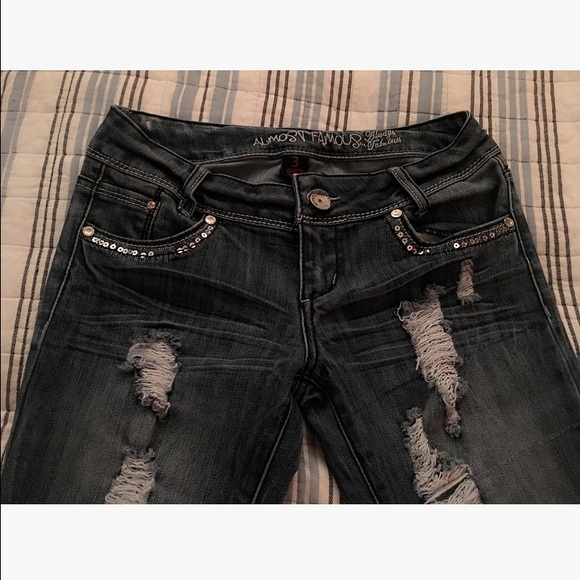 Jeans - Picture 3 of 3