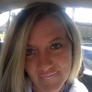 Meet your Posher, Joni