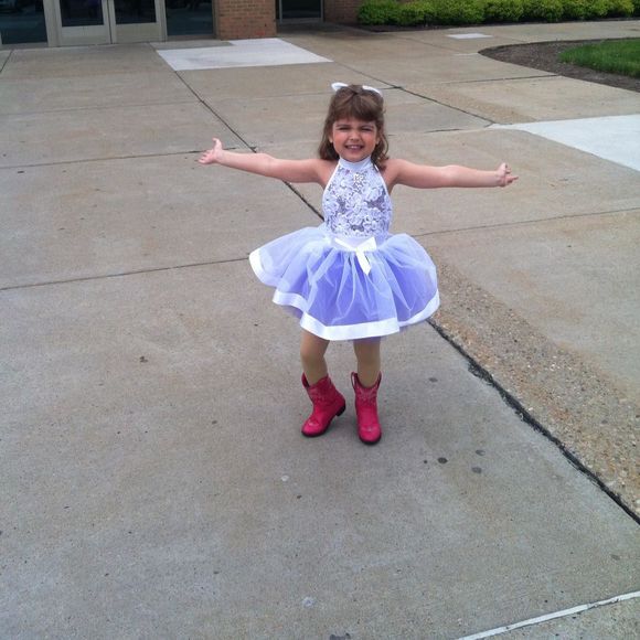 Meet your Posher, Heather - Picture 1 of 1