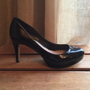 Black Vince Camuto Pump