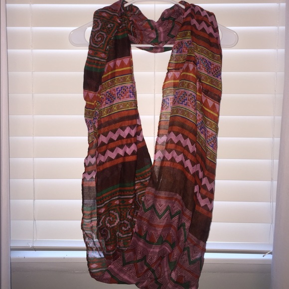 Tribal Pattern Infinity Scarf