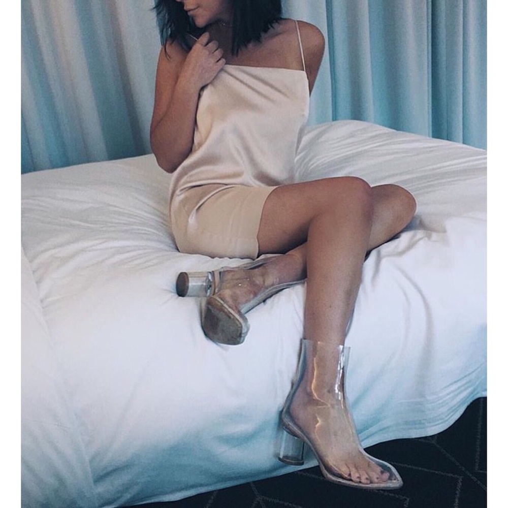 ✨Star Gaze Velvet Slip Dress - Picture 3 of 4