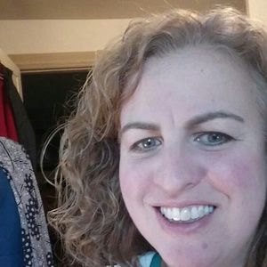 Meet your Posher, Alicia