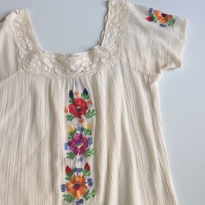 Delias Hippie Top