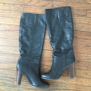 High heel boots