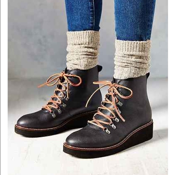 Ecote boots