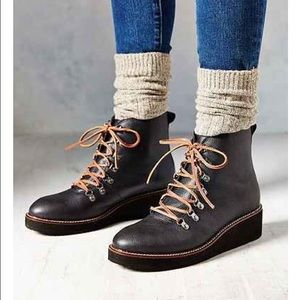 Ecote boots