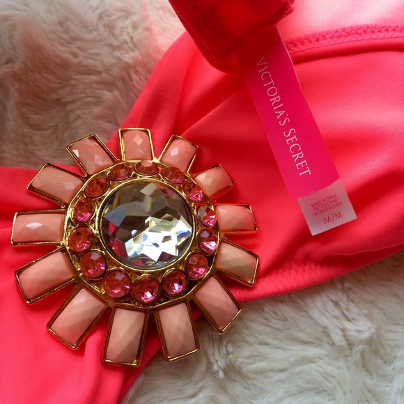 NWOT VS Swim Bandeau - Picture 4 of 4