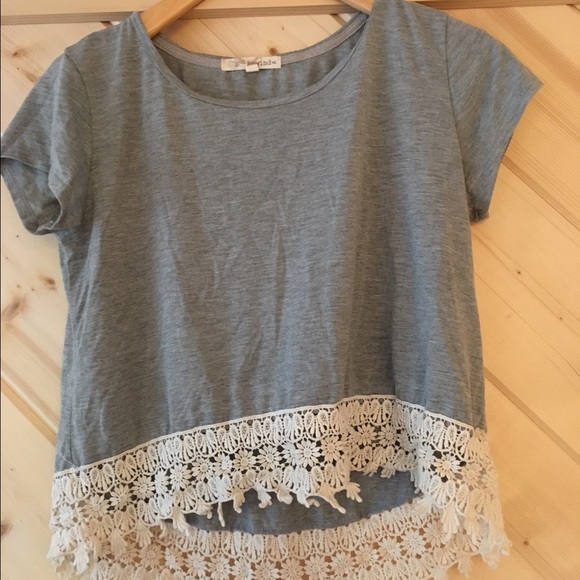 Grey shirt lined w lace