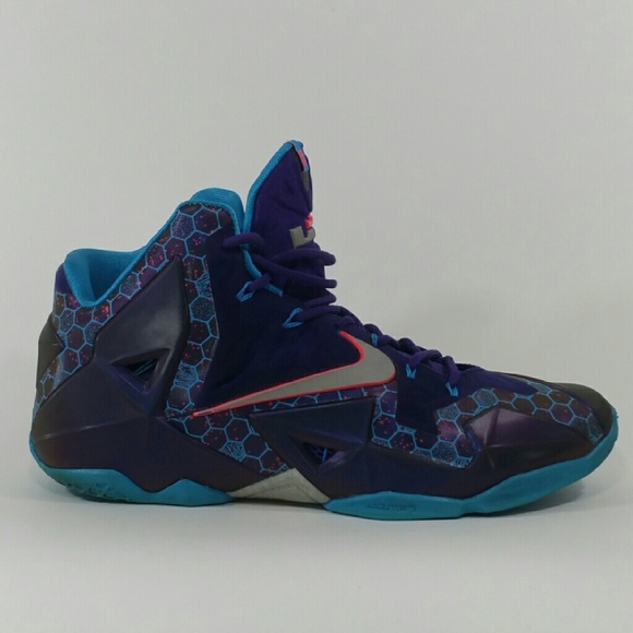Nike LeBron XI