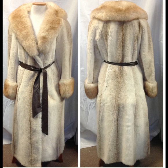 Vintage Jackets & Blazers - Vintage faux fur long coat. Beautiful! Med. SALE❤️