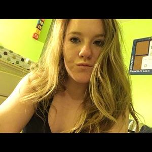 Meet your Posher, Leah