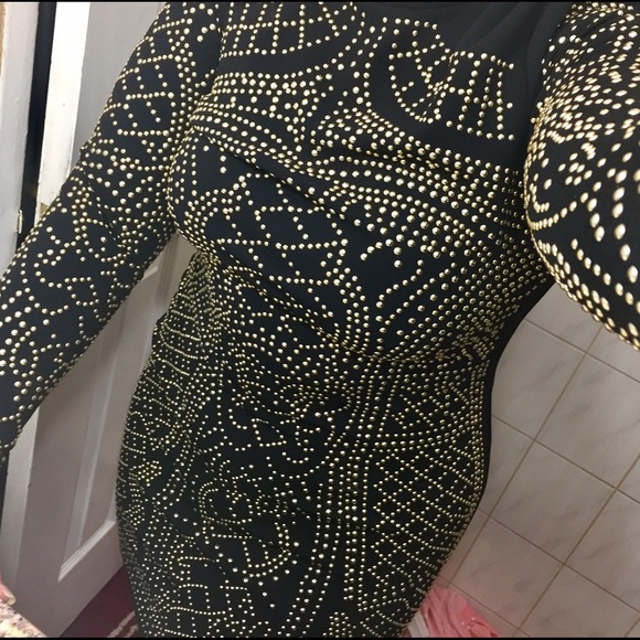 STUDDED LONG SLEEVE BODYCON DRESS‼️HOLIDAY SALE🎁 - Picture 3 of 3