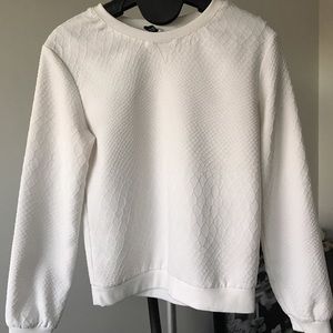♦️SOLD♦️H&M Jacquard Crewneck Sweater