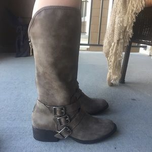 Dark Gray Zipper Boots