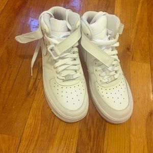 Nike Air Force 1