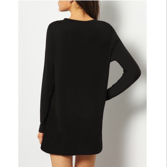 ❗️LAST ONE LEFT❗️Black dip hem split side T shirt - Picture 4 of 4