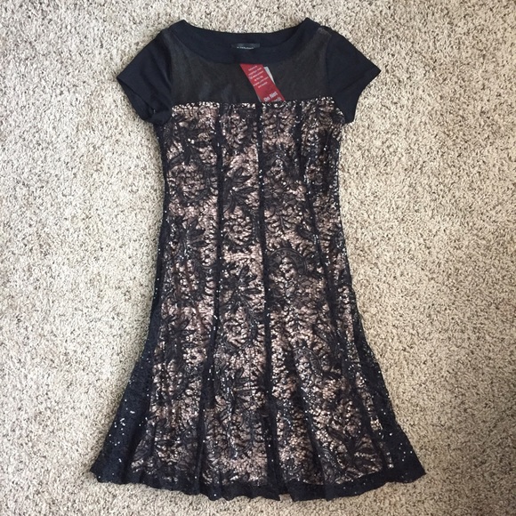 NWT. Sparkly lace dress
