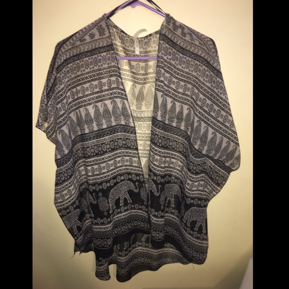 Cute tribal/design flowy kimono / cardigan