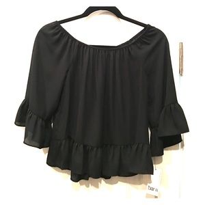 Bar lll Top, NWT