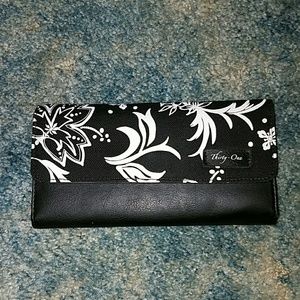 Thirty One wallet