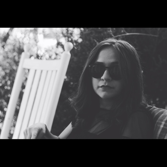 Meet your Posher, Citrine! - Picture 2 of 2