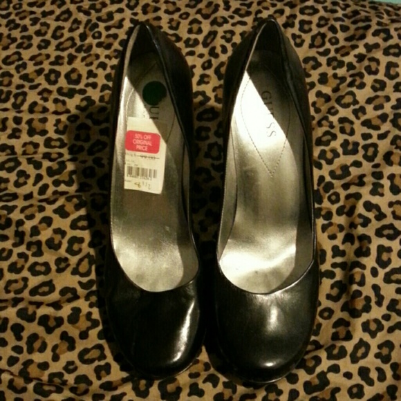 Guess Julia2 Black Pump