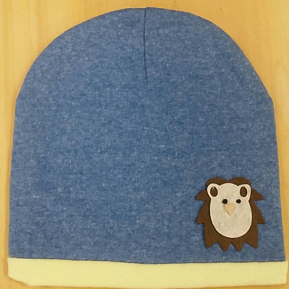 🎉SALE🎉Cute beanies - Picture 2 of 3